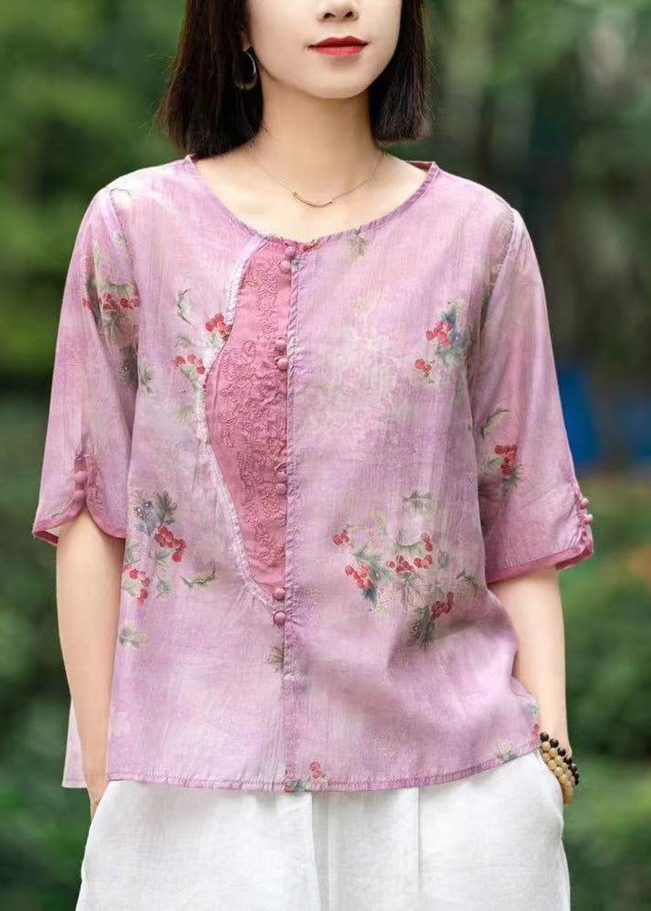 Classic Vintage Shirt with a Flattering Fit