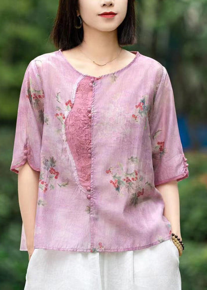 Classic Vintage Shirt with a Flattering Fit