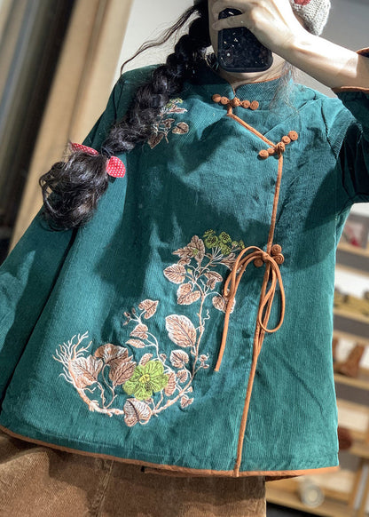 Beautifully Finished Coat in a Timeless Design