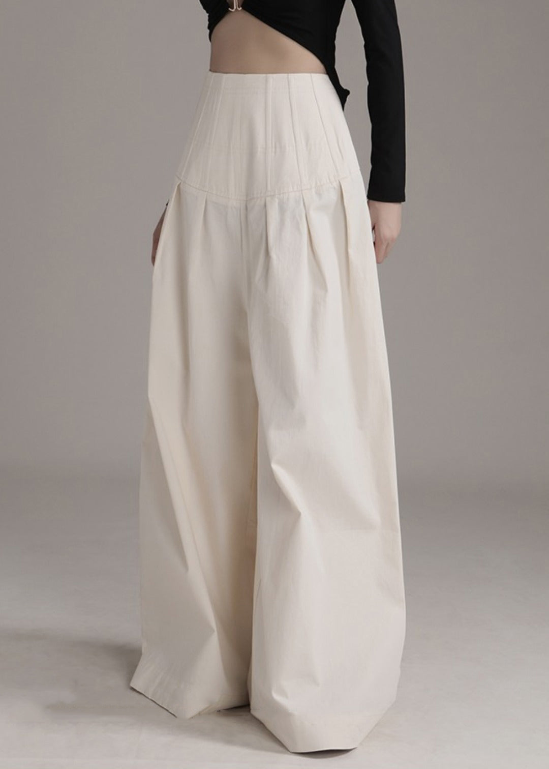 Polished Pants with an Effortless Classic Look