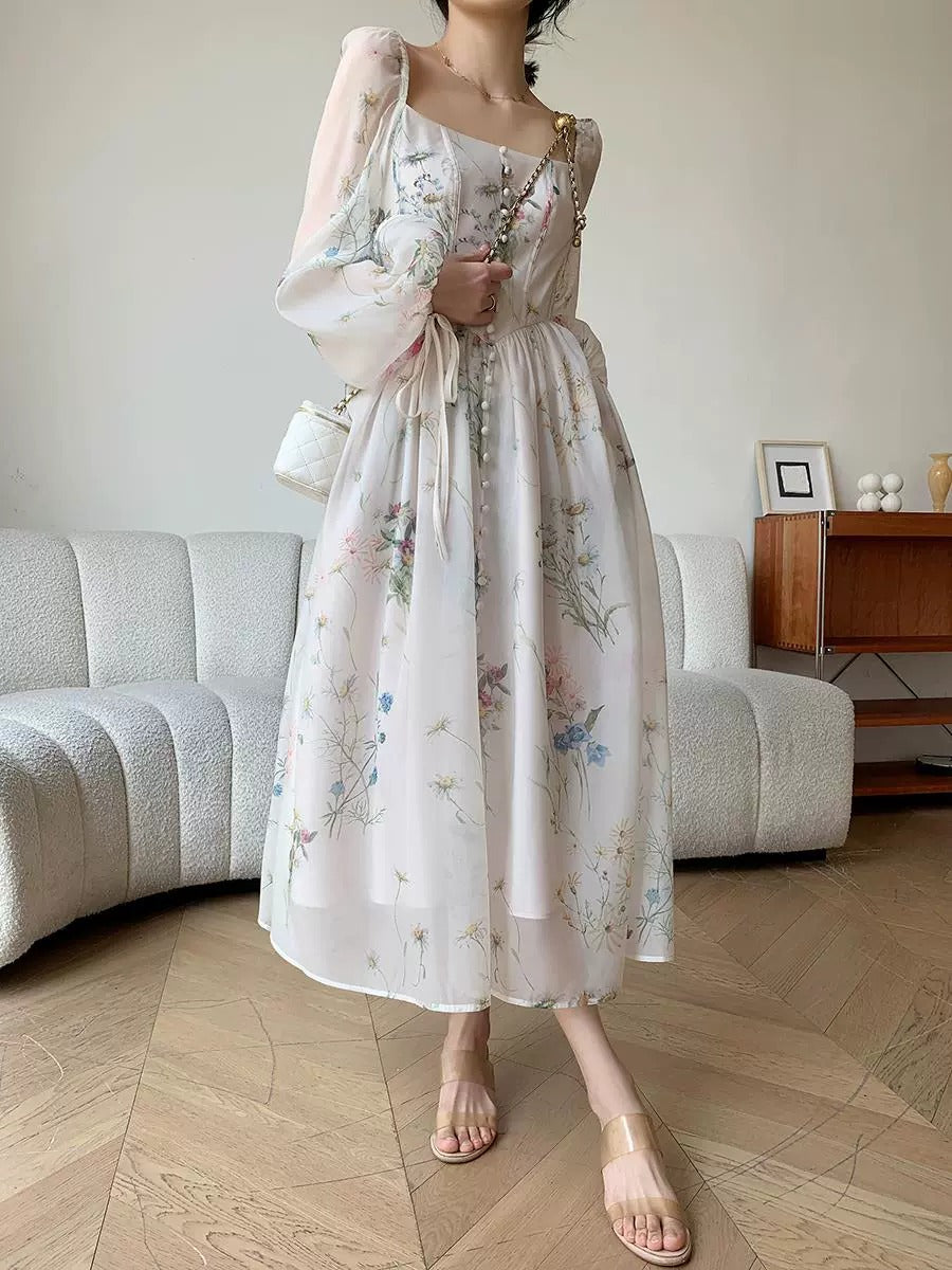 Classic Vintage & Enduringly Stylish Dress