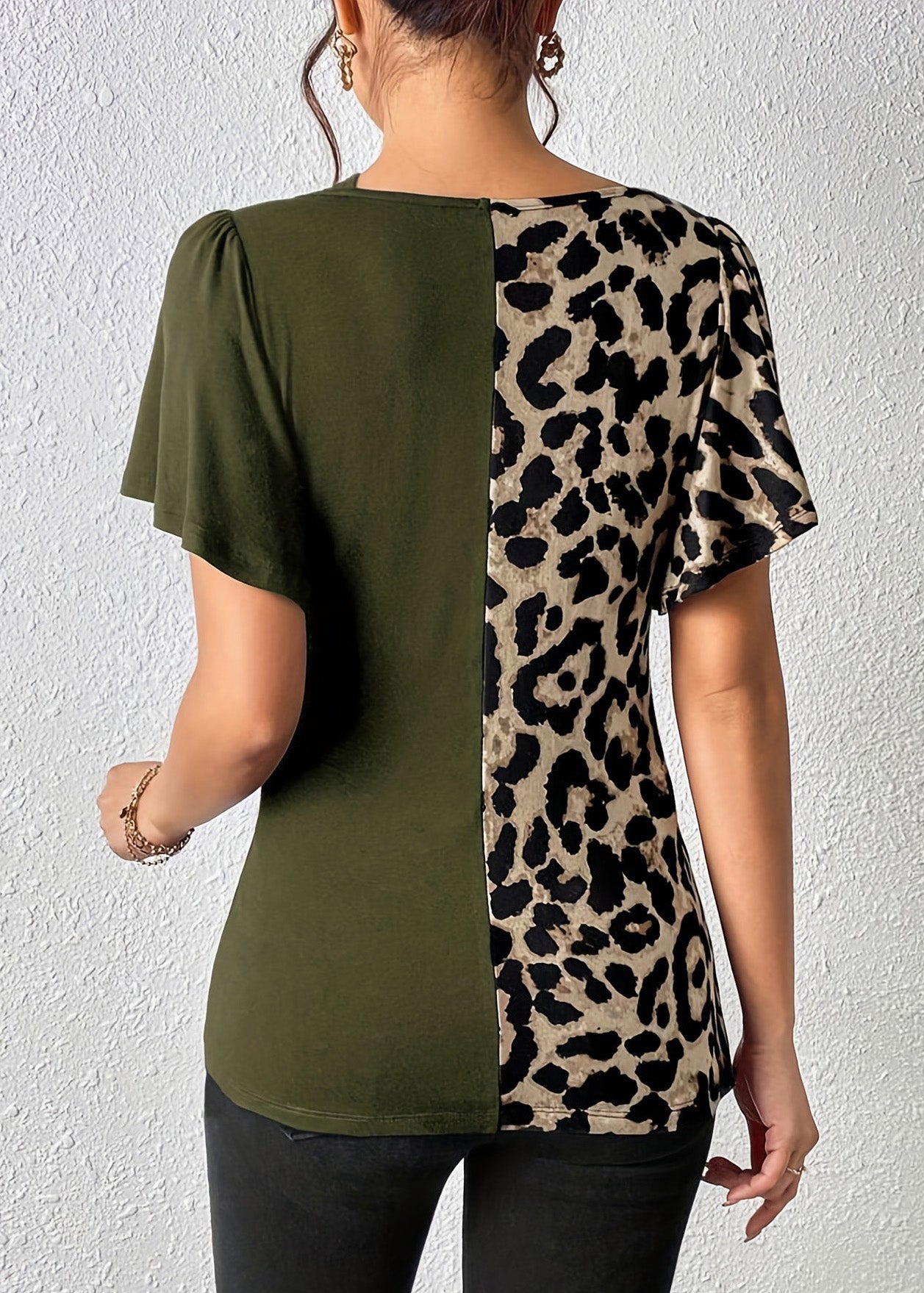 Beautifully Finished Top in a Timeless Design
