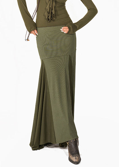 Well Tailored Garment with a Graceful Silhouette