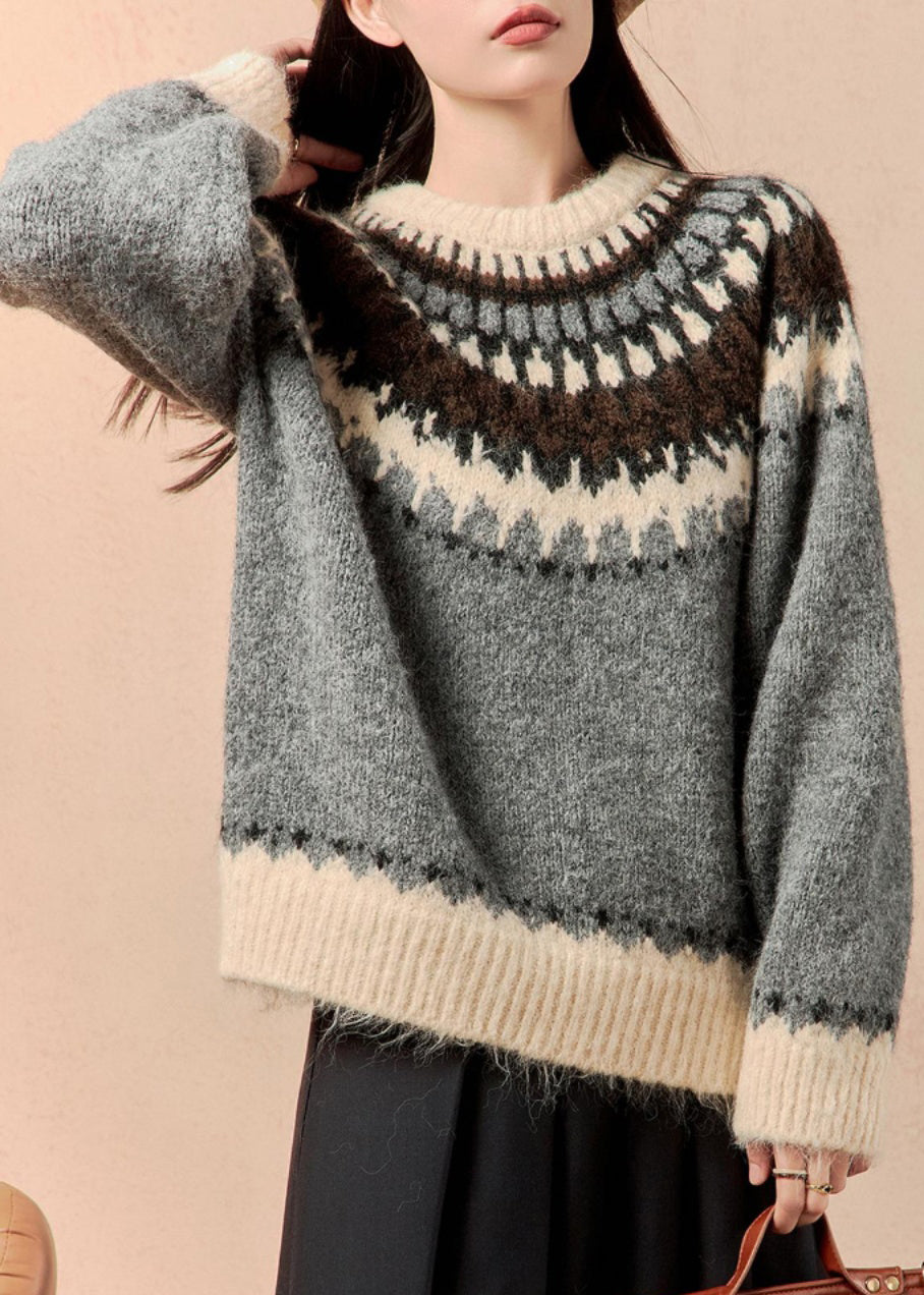 Gracefully Styled Sweater for Any Occasion