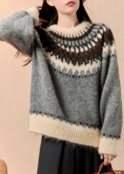 Gracefully Styled Sweater for Any Occasion