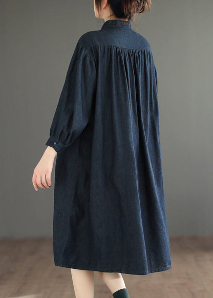 Classic Vintage Blouse with a Flattering Fit