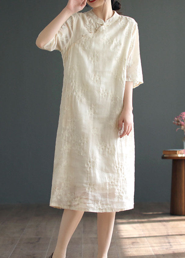 Beautifully Crafted Dress in a Classic Style