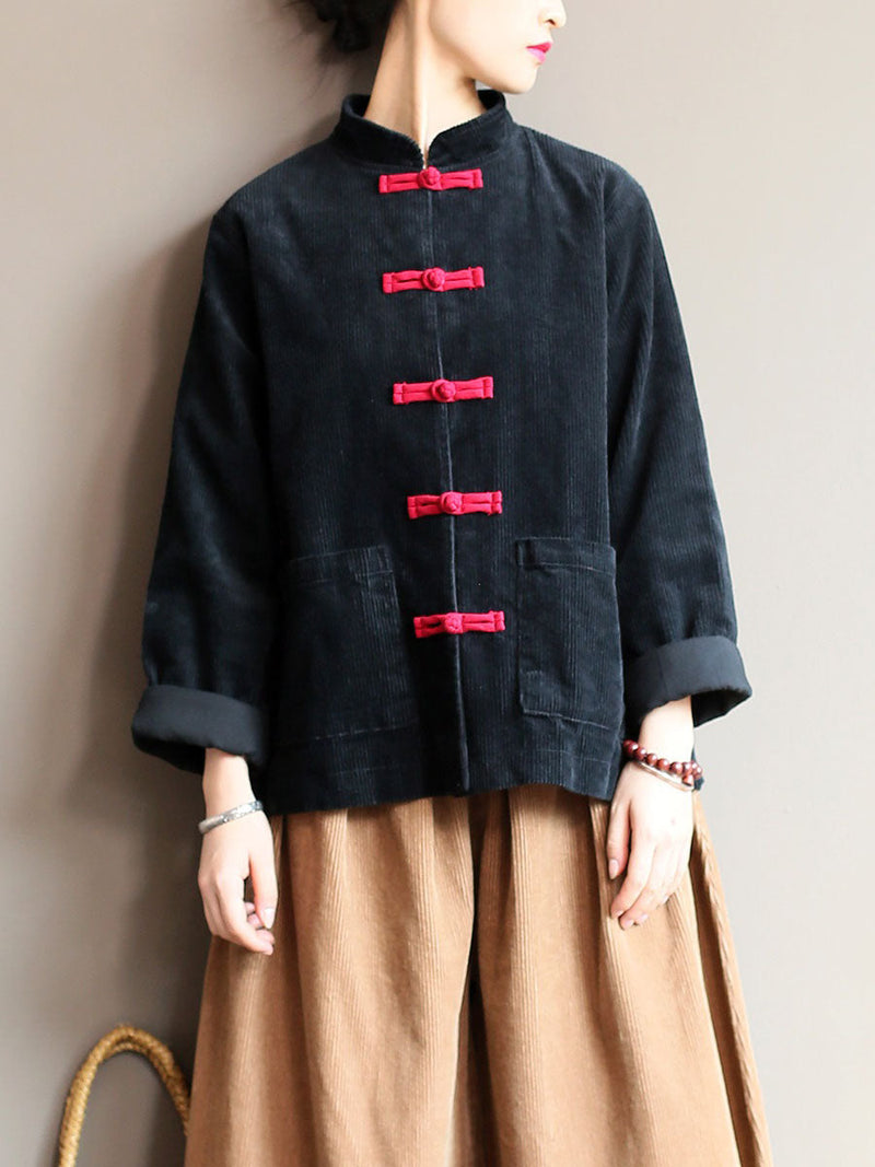 Well Tailored Coat with a Graceful Silhouette