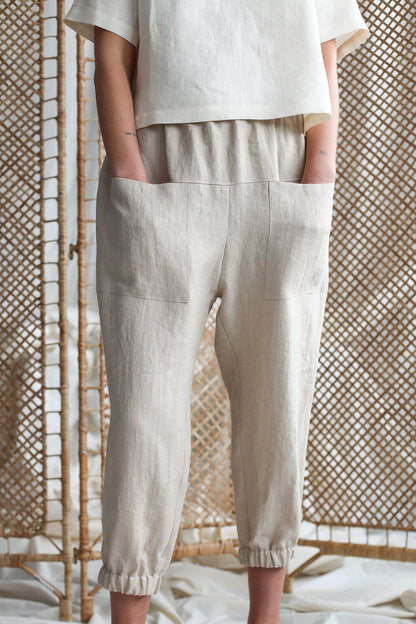 Elegantly Styled Pants for Everyday Wear