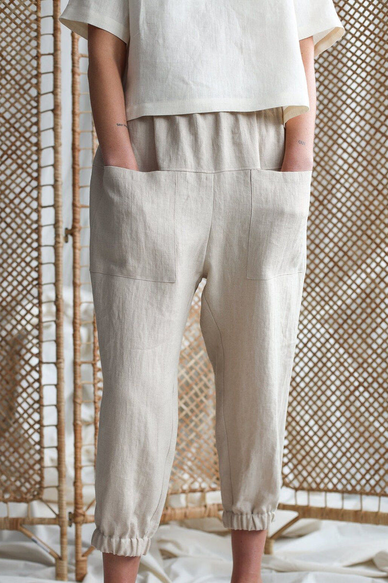 Elegantly Styled Pants for Everyday Wear