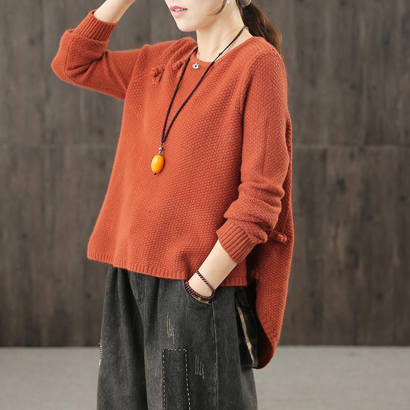 Well Tailored Sweater with a Graceful Silhouette