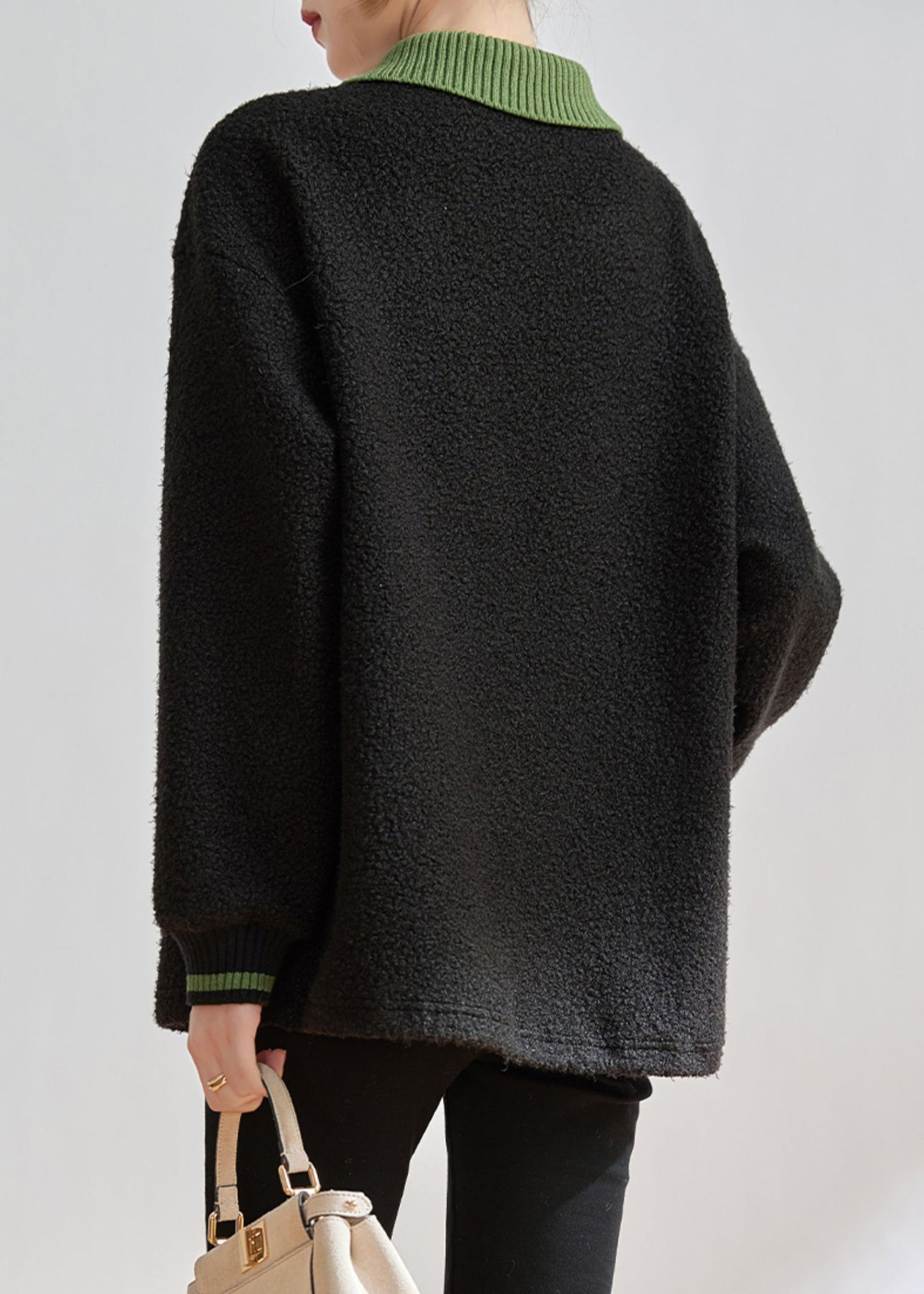 Effortlessly Elegant Shirt with a Timeless Design