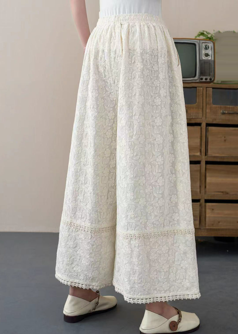 Classic Vintage Trousers with a Flattering Fit
