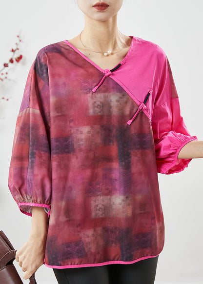 Well Tailored Blouse with a Graceful Silhouette