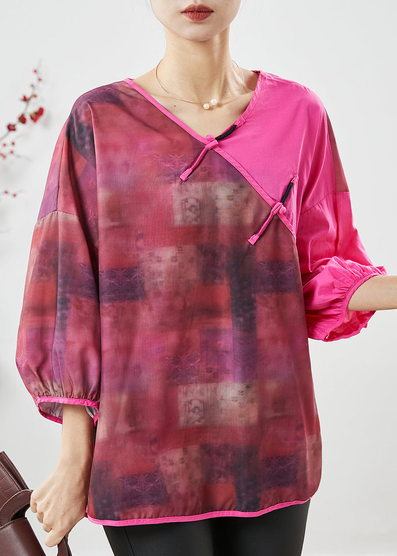 Well Tailored Blouse with a Graceful Silhouette