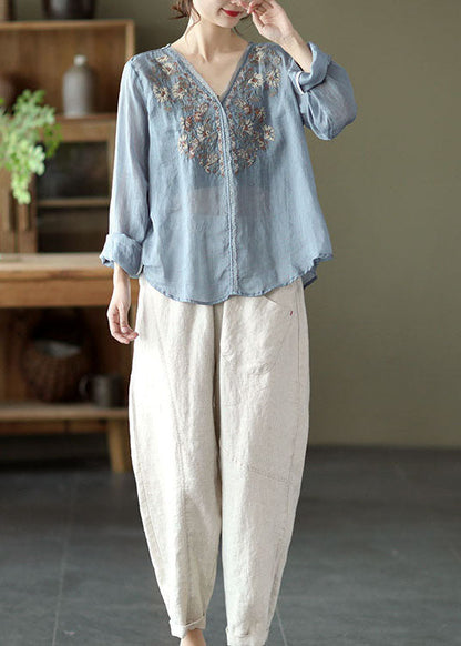 Effortlessly Elegant Blouse with a Timeless Design