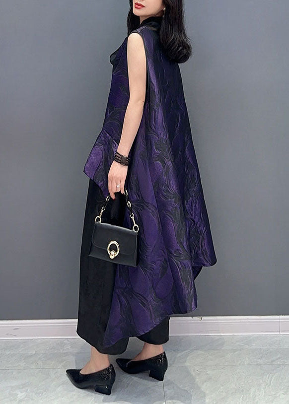 Well Tailored Top with a Graceful Silhouette