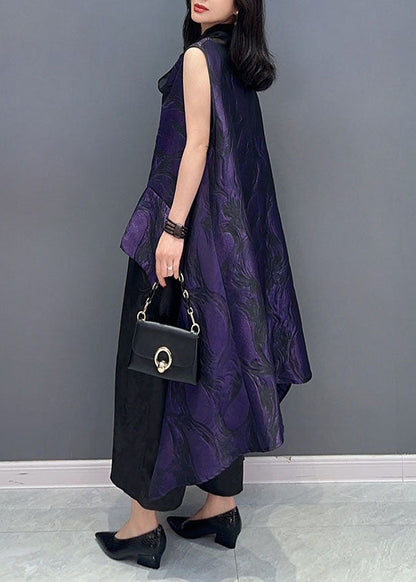 Well Tailored Top with a Graceful Silhouette