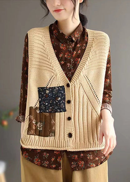Beautifully Finished Coat in a Timeless Design