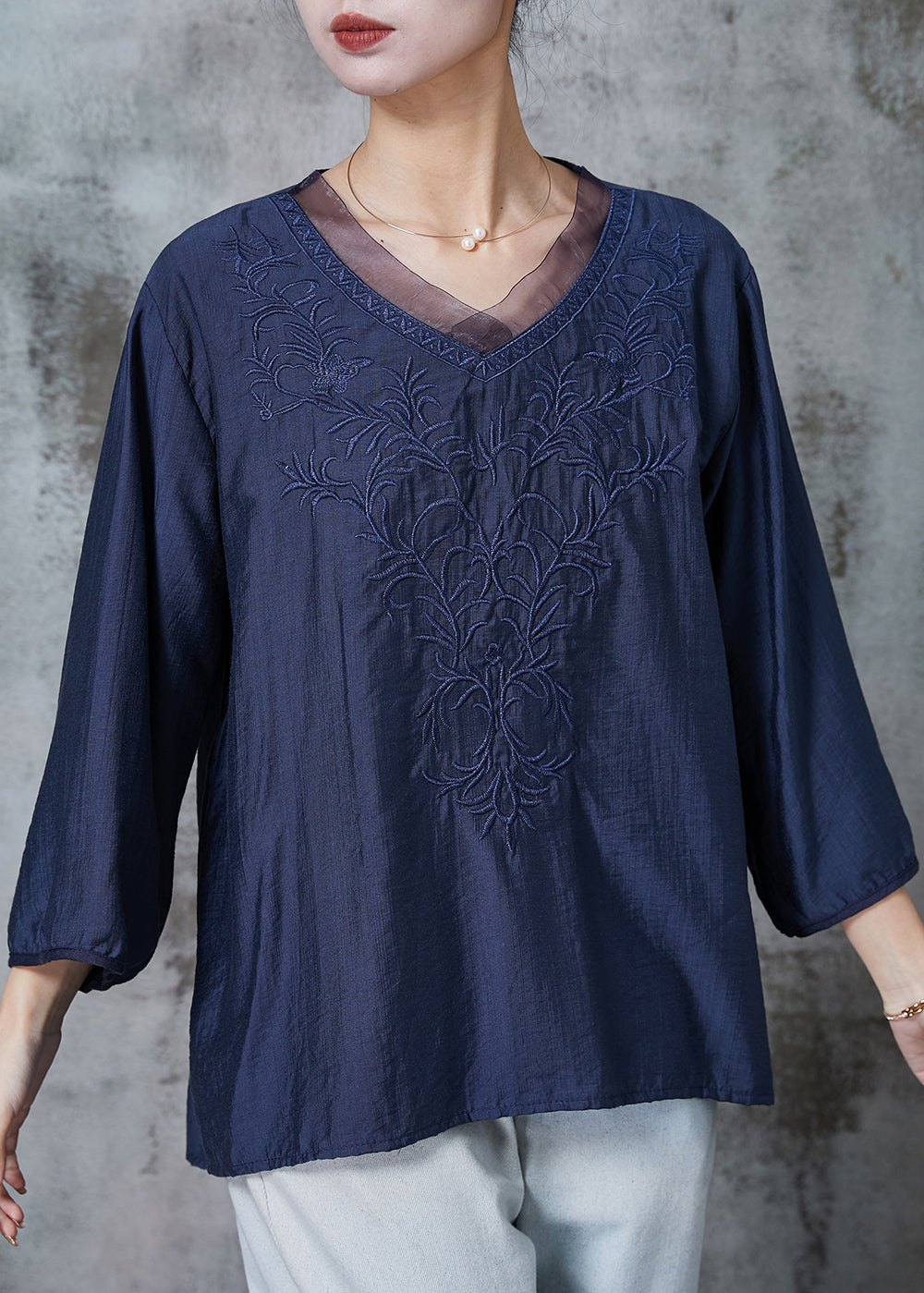 Classic Vintage Shirt with a Flattering Fit