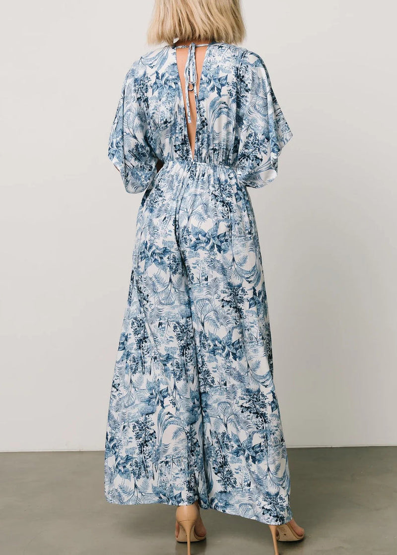 Beautifully Finished Garment in a Timeless Design