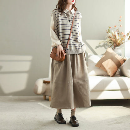 Effortlessly Elegant Garment with a Timeless Design