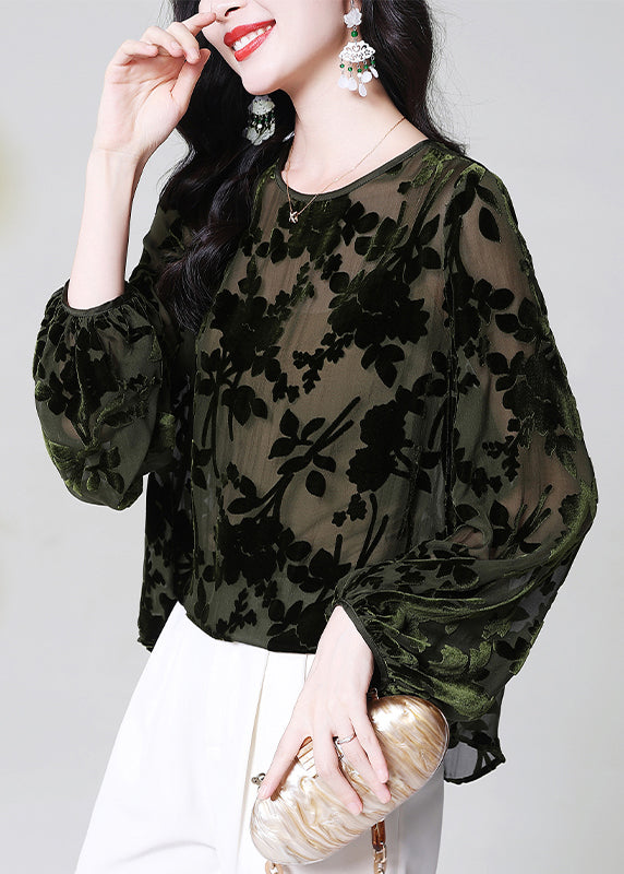 Elegantly Styled Shirt for Everyday Wear