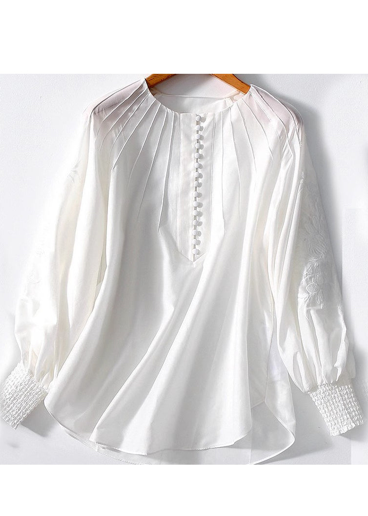 Effortlessly Elegant Shirt with a Timeless Design