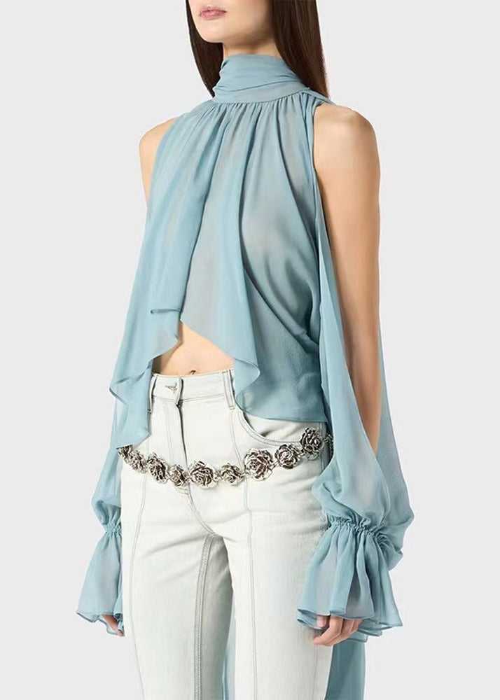 Sophisticated Blouse with a Clean Classic Look