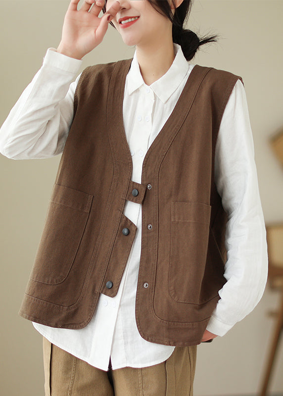 Sophisticated Garment with a Clean Classic Look