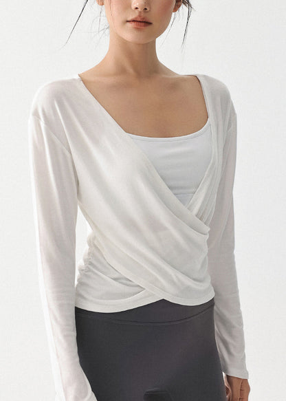 Effortlessly Elegant Top with a Timeless Design