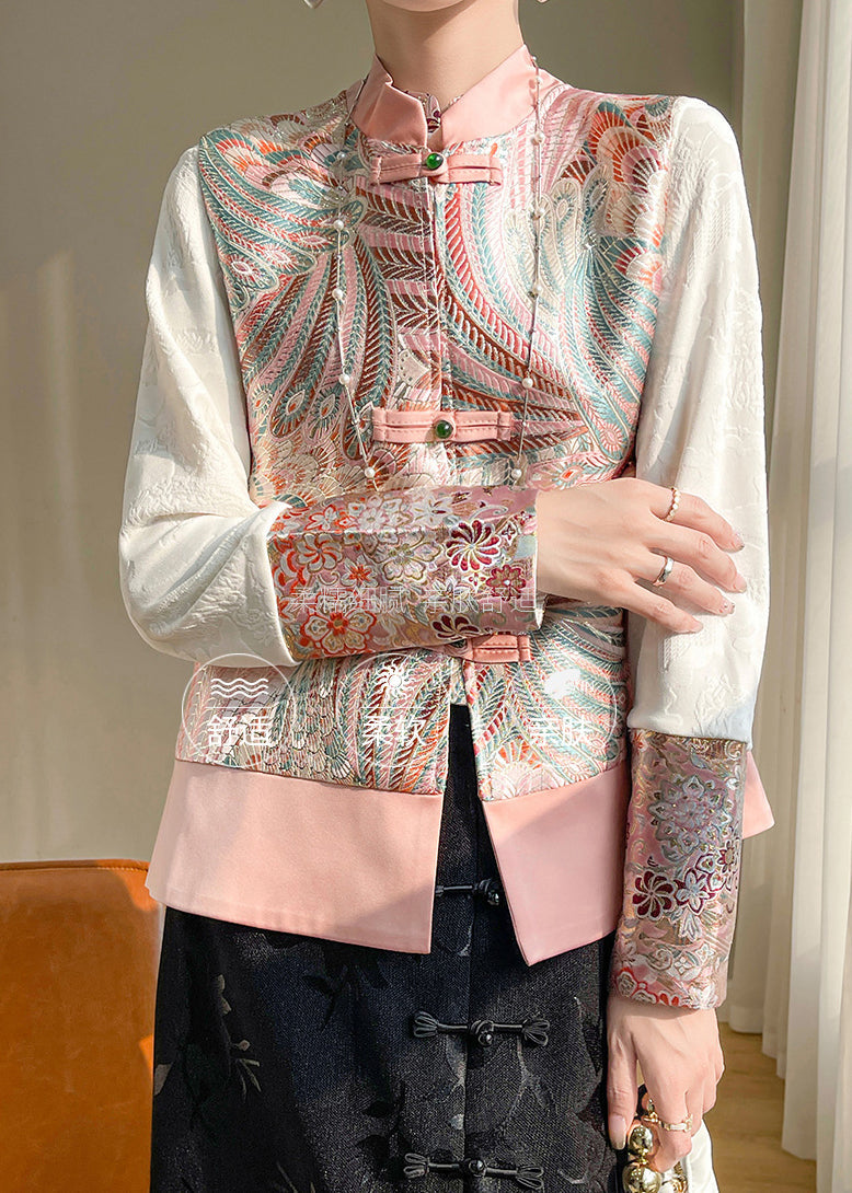 Sophisticated Garment with a Clean Classic Look