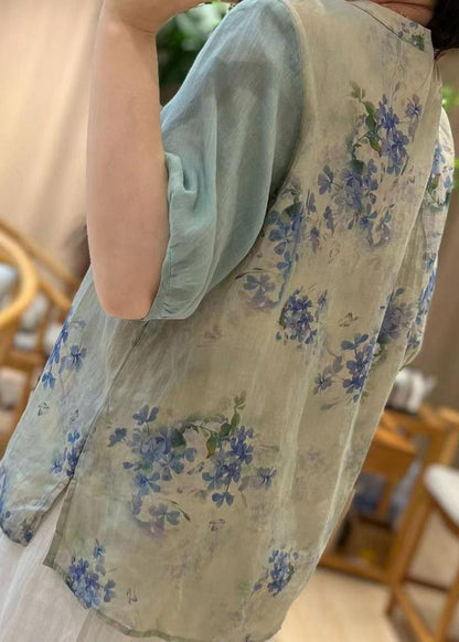 Polished Top with an Effortless Classic Look