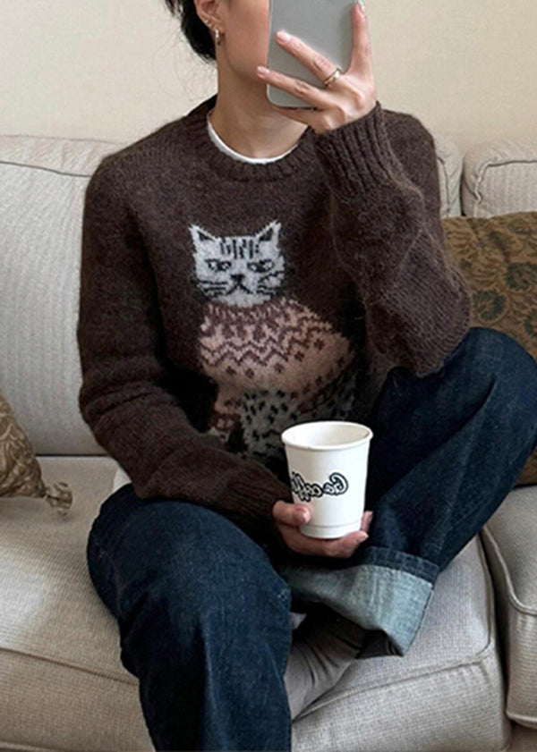 Classic Vintage Sweater with a Flattering Fit