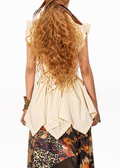 Well Tailored Top with a Graceful Silhouette