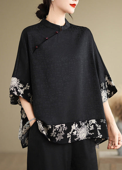 Classic Vintage Shirt with a Flattering Fit