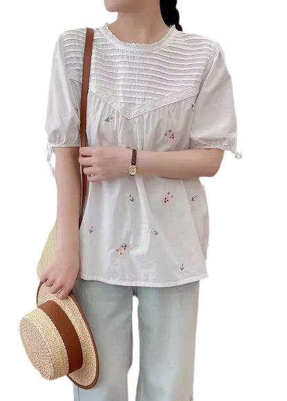Classic Vintage Shirt with a Flattering Fit
