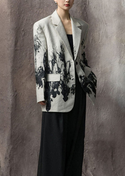 Elegantly Styled Coat for Everyday Wear