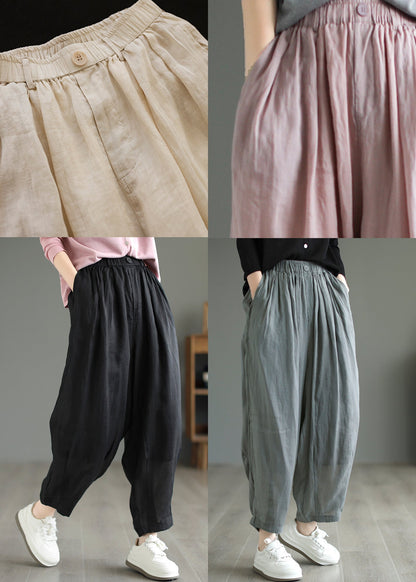 Effortlessly Elegant Pants with a Timeless Design