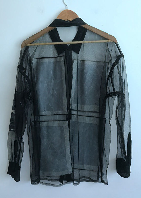 Sophisticated Blouse with a Clean Classic Look