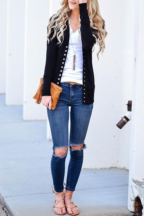 Well Tailored Cardigan with a Graceful Silhouette