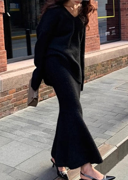 Gracefully Styled Sweater for Any Occasion