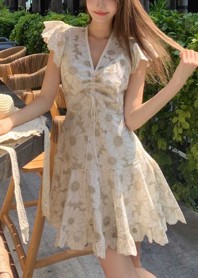 Gracefully Styled Dress for Any Occasion