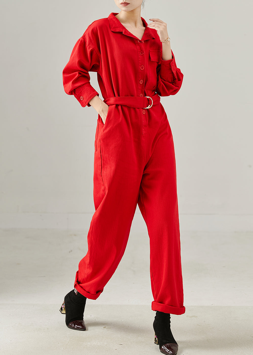 Effortlessly Elegant Garment with a Timeless Design