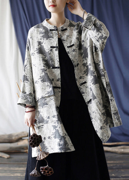 Beautifully Finished Coat in a Timeless Design