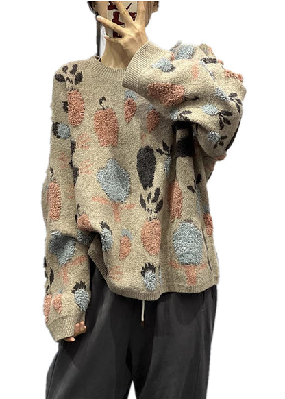 Classic Vintage Sweater with a Flattering Fit