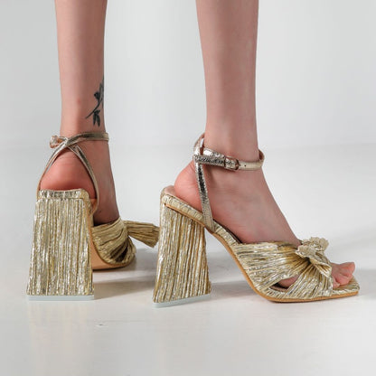Chic Orthopedic Sandals with Unique Design