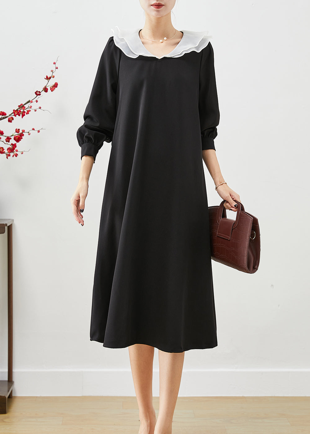 Polished Dress with an Effortless Classic Look