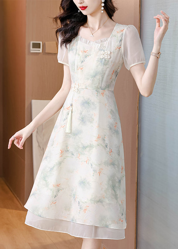 Effortlessly Elegant Dress with a Timeless Design