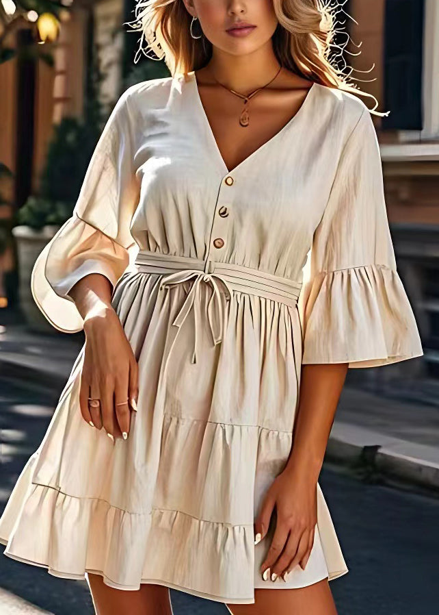 Effortlessly Elegant Dress with a Timeless Design